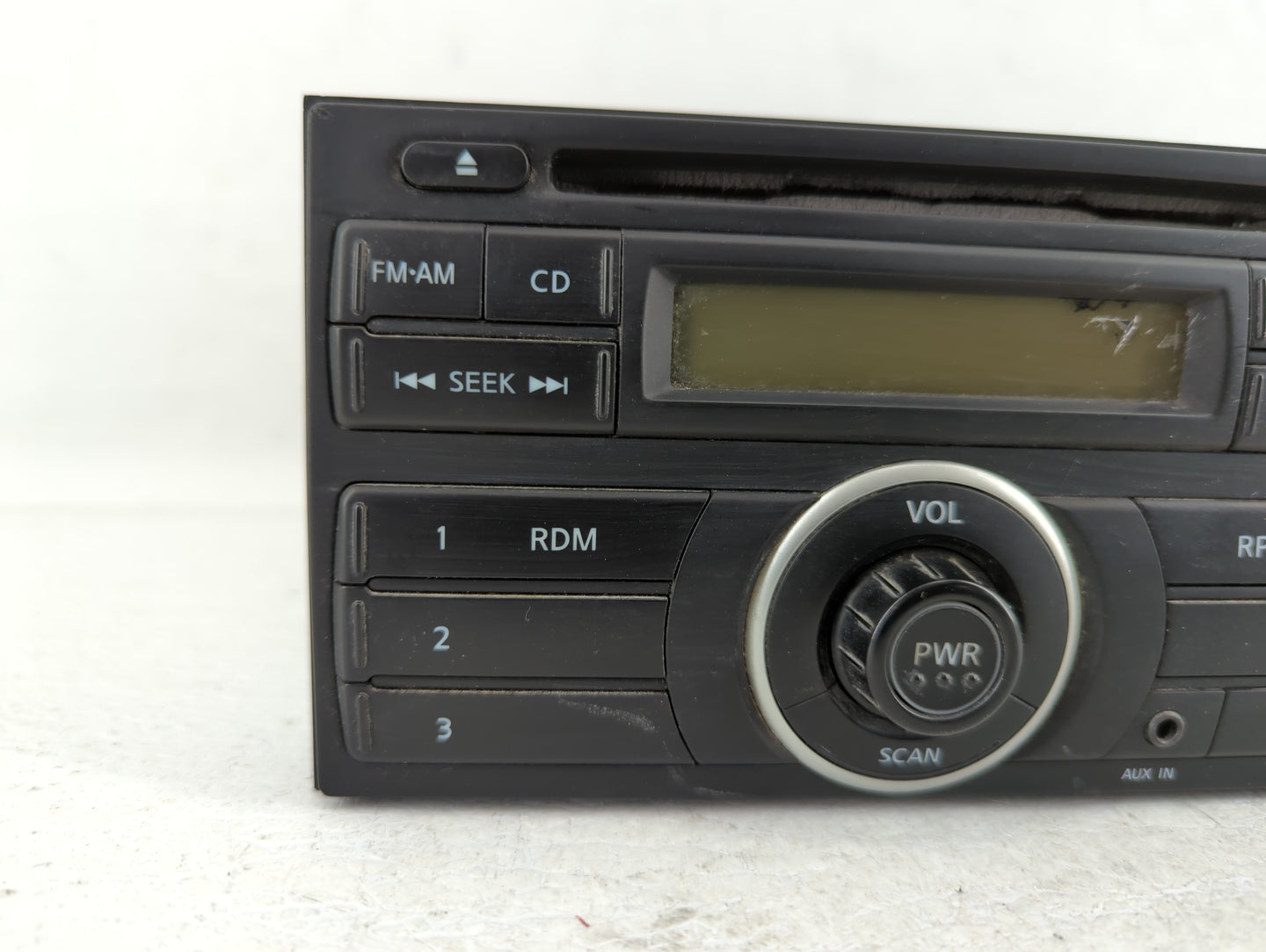 2012-2014 Nissan Versa Am Fm Cd Player Radio Receiver - Oemusedautoparts1.com