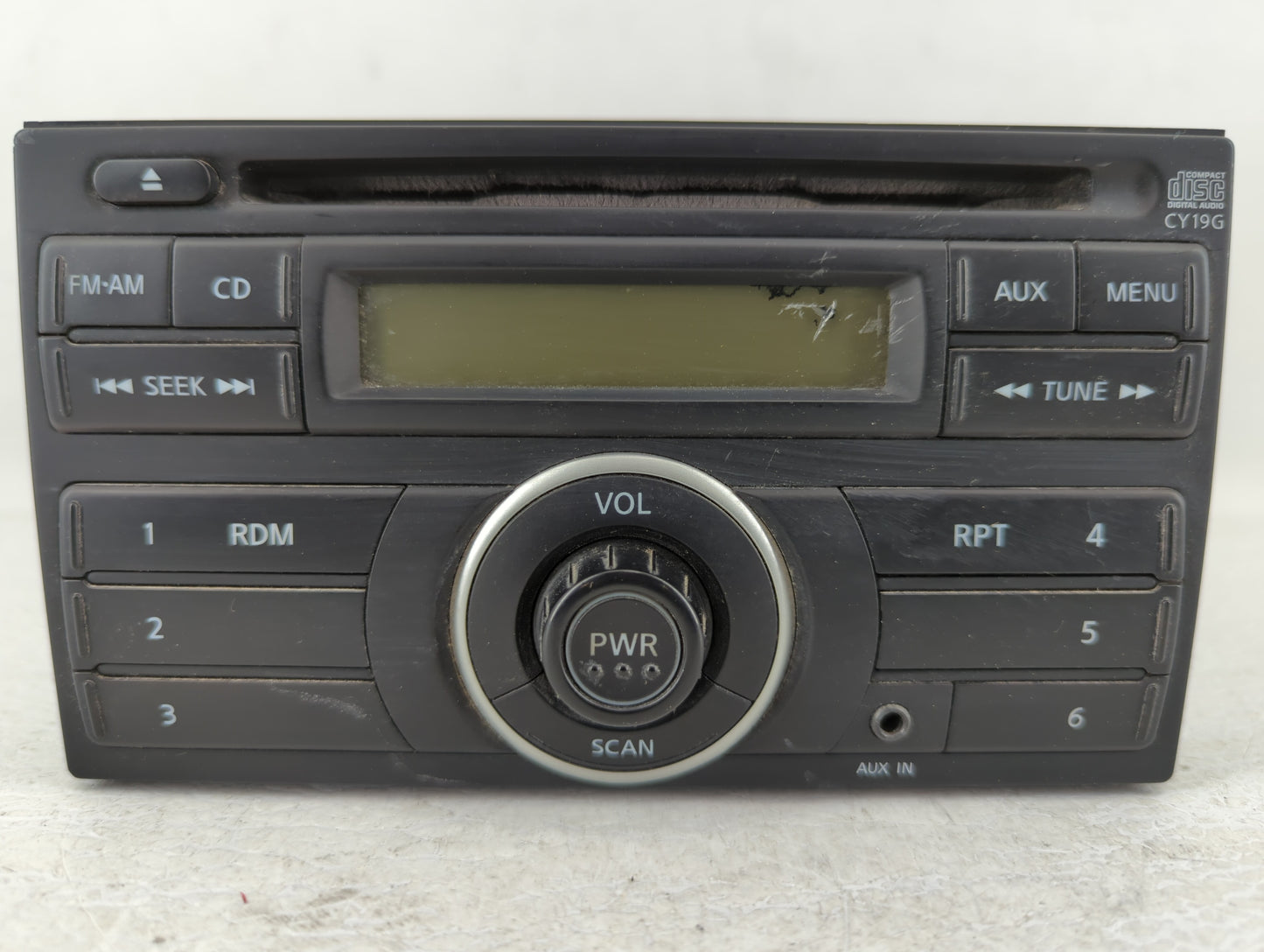 2012-2014 Nissan Versa Am Fm Cd Player Radio Receiver - Oemusedautoparts1.com
