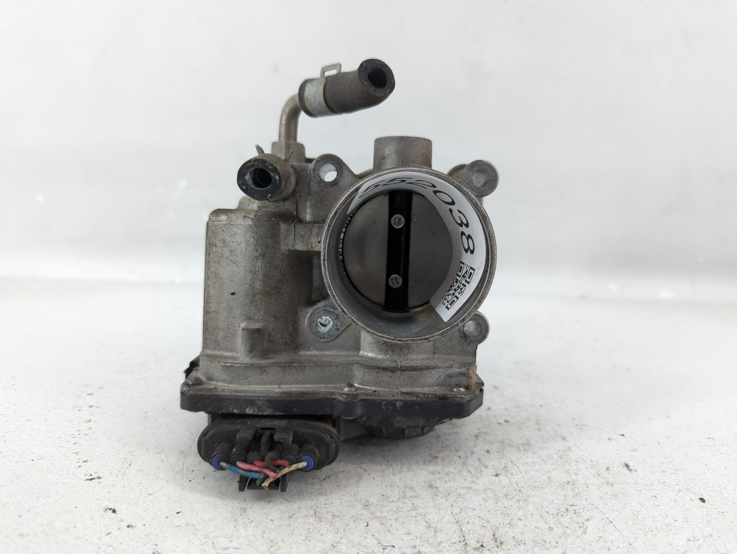2012-2019 Nissan Versa Throttle Body P/N:3AA50-02 E Fits Fits 2012 2013 2014 2015 2016 2017 2018 2019 OEM Used Auto Parts - 