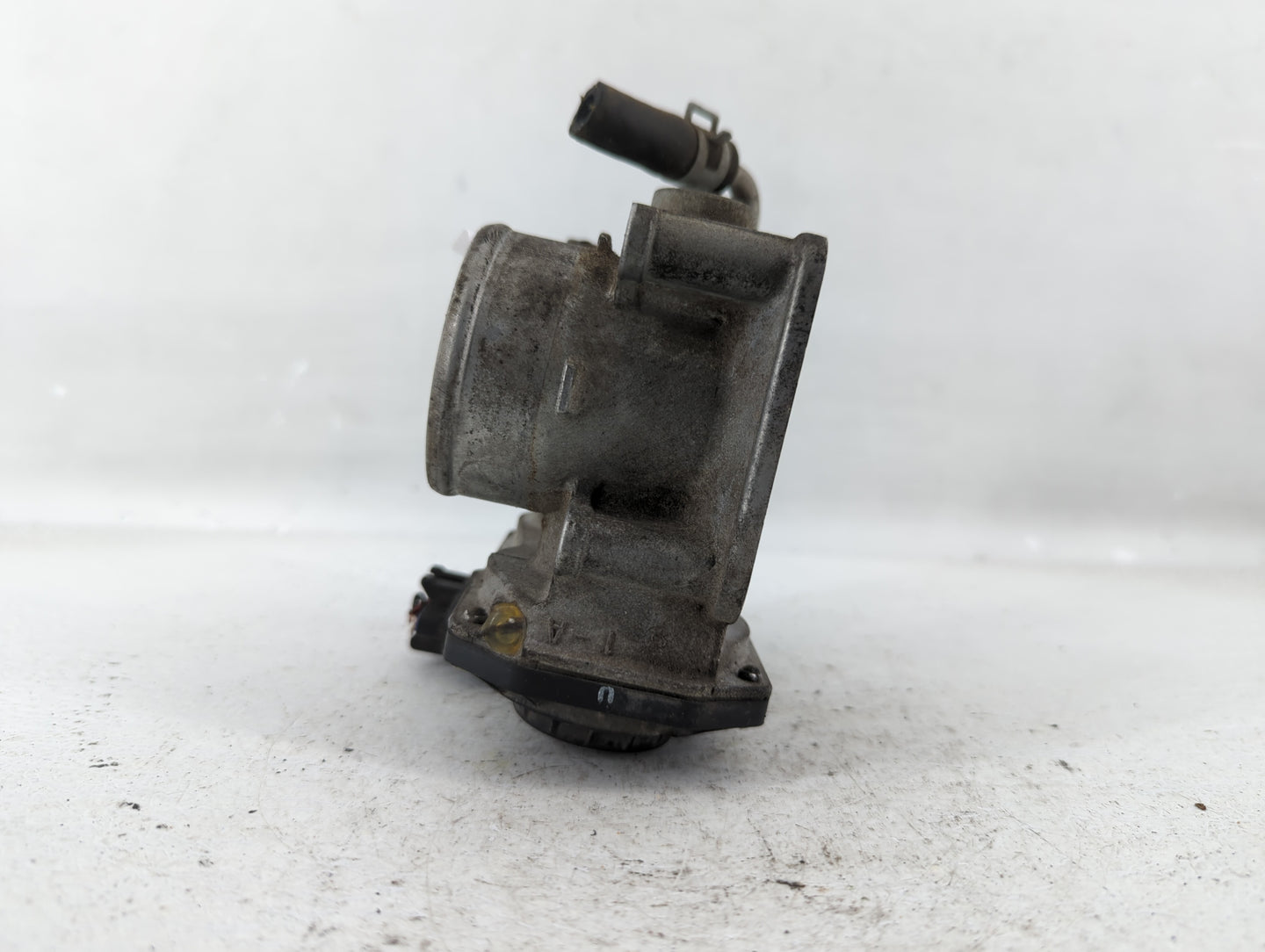 2012-2019 Nissan Versa Throttle Body P/N:3AA50-02 E Fits Fits 2012 2013 2014 2015 2016 2017 2018 2019 OEM Used Auto Parts - 