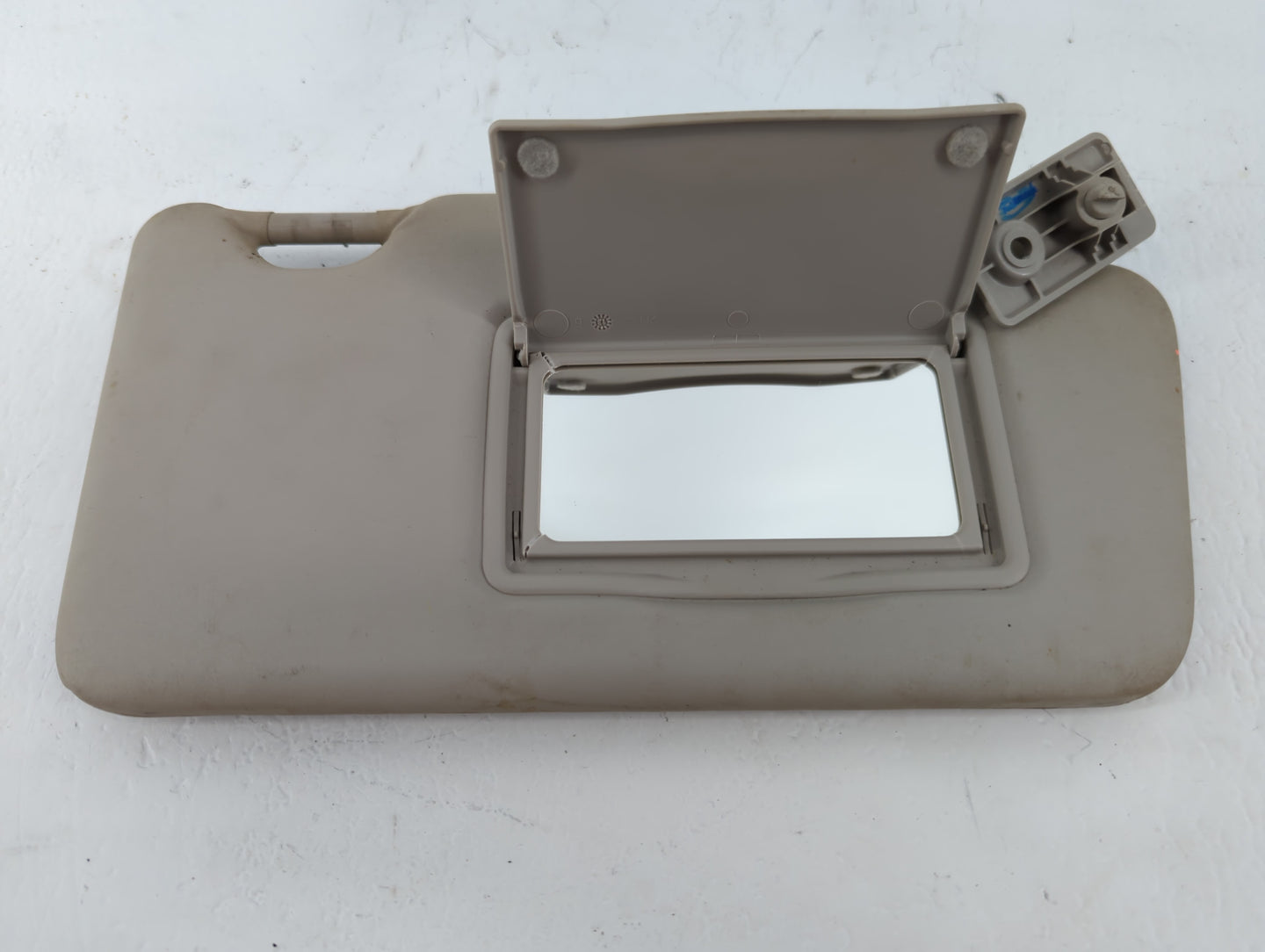 2013-2015 Nissan Versa Sun Visor Shade Replacement Passenger Right Mirror Fits Fits 2013 2014 2015 OEM Used Auto Parts - Oem