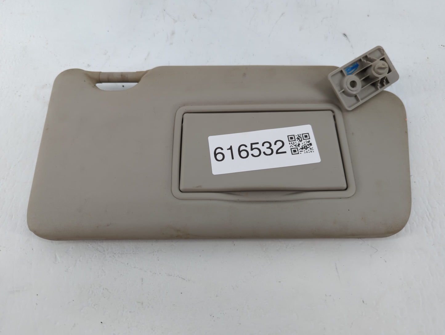 2013-2015 Nissan Versa Sun Visor Shade Replacement Passenger Right Mirror Fits Fits 2013 2014 2015 OEM Used Auto Parts - Oem