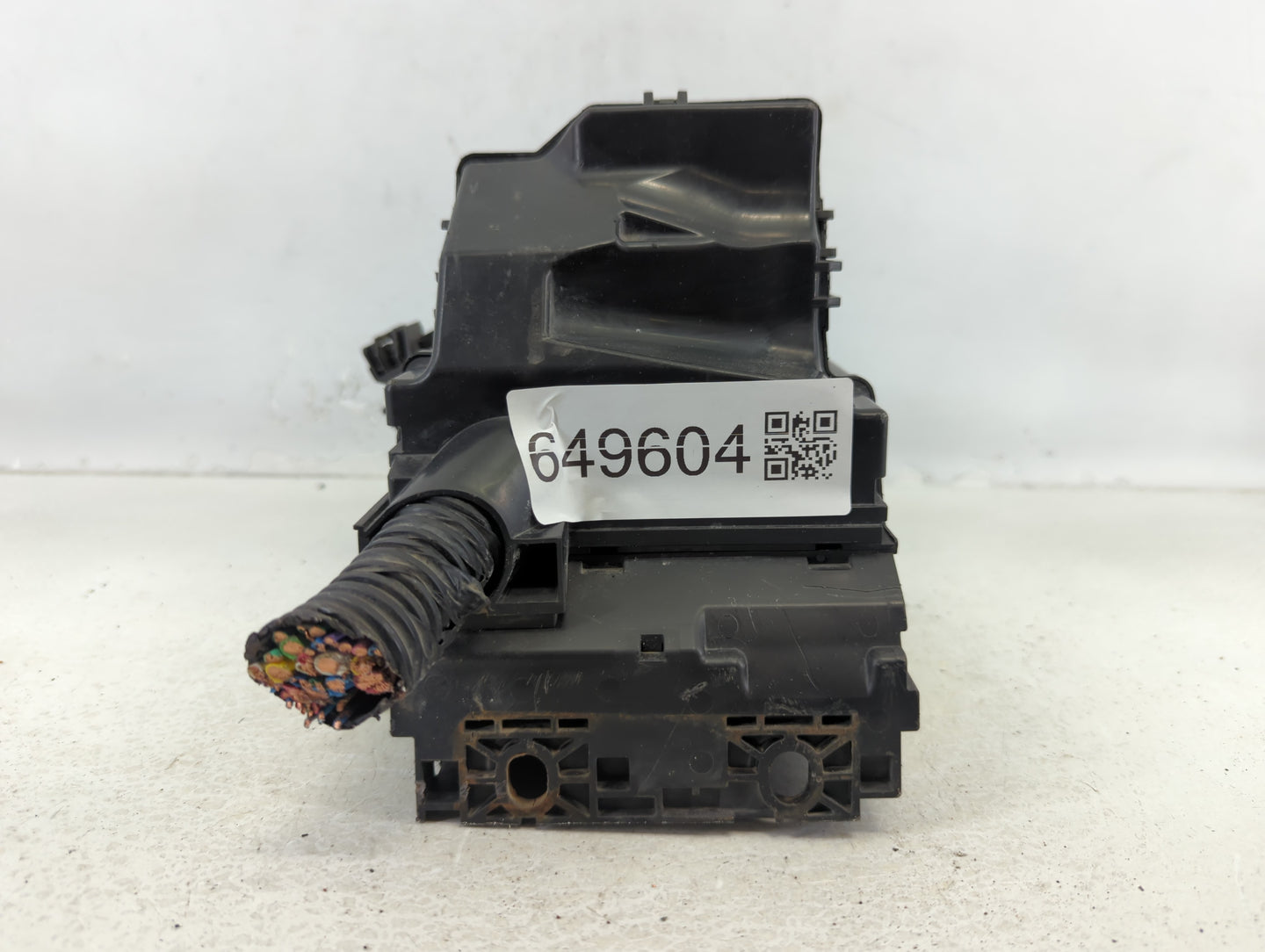 2013-2019 Nissan Versa Fusebox Fuse Box Panel Relay Module P/N:284B7 3AA0B Fits Fits 2013 2014 2015 2016 2017 2018 2019 OEM 