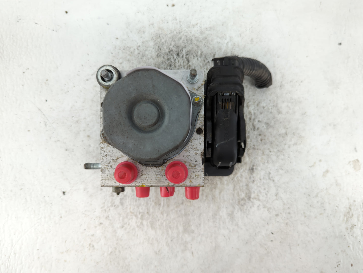 2014 Nissan Versa ABS Pump Control Module Replacement P/N:47660 9KF0A Fits OEM Used Auto Parts - Oemusedautoparts1.com
