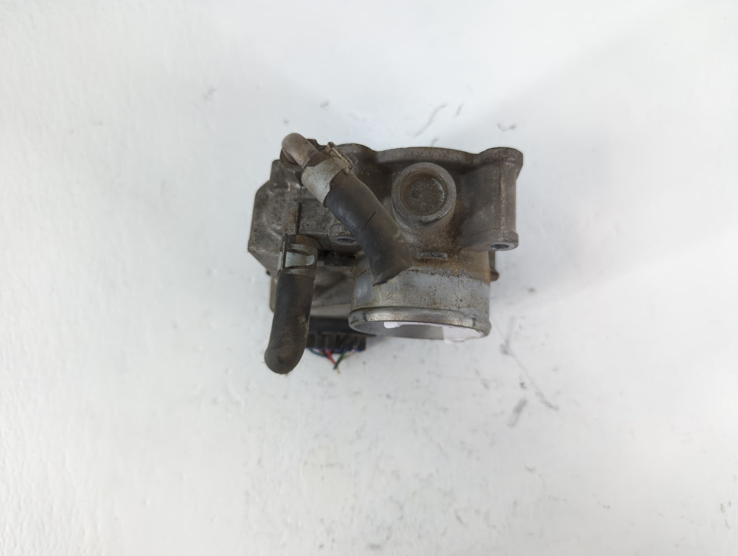 2012-2019 Nissan Versa Throttle Body P/N:3AA50-02 E Fits Fits 2012 2013 2014 2015 2016 2017 2018 2019 OEM Used Auto Parts - 