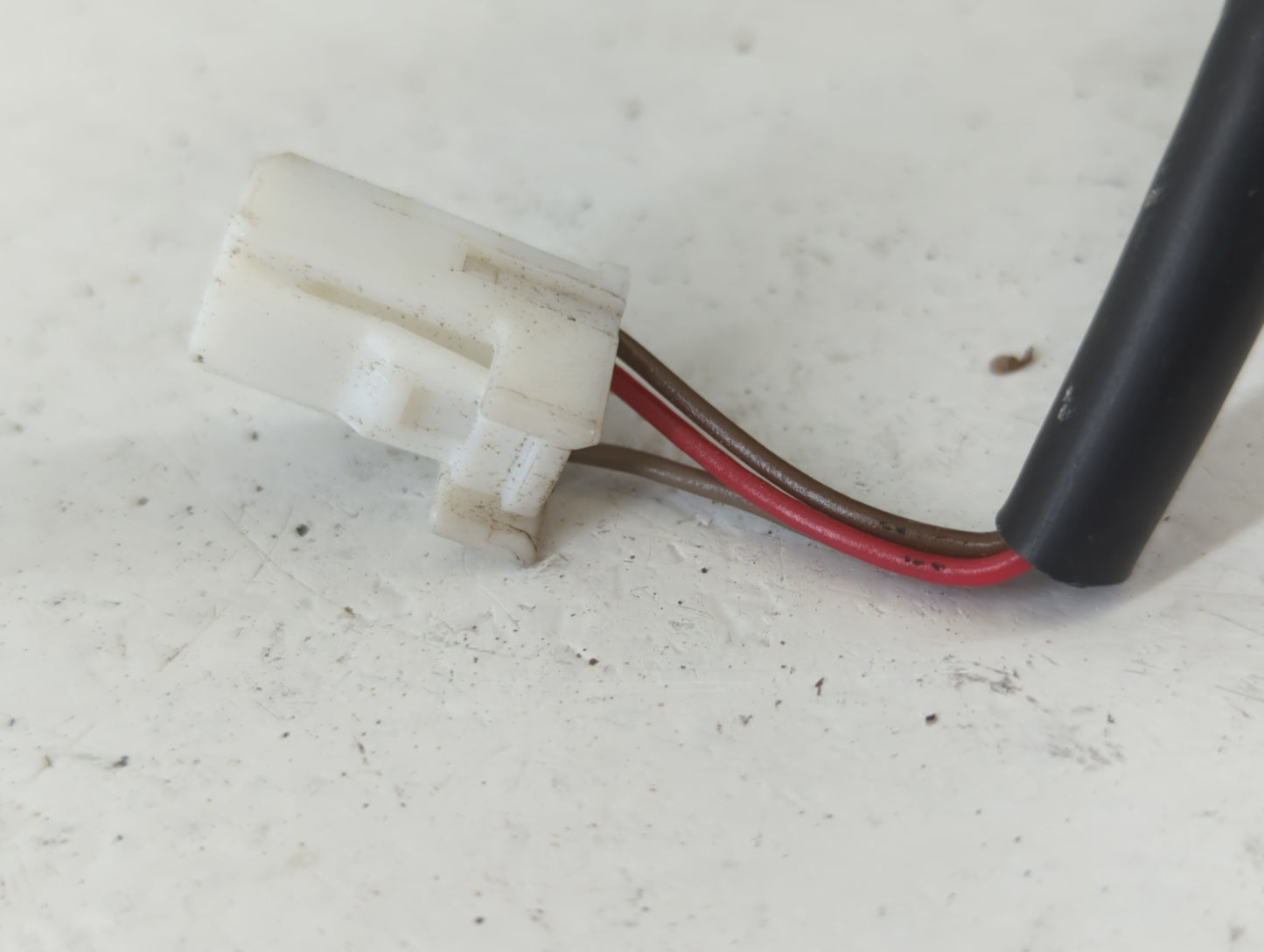 2012-2014 Nissan Versa Driver Side View Mirror - Left Door Mirror OEM Used - Oemusedautoparts1.com