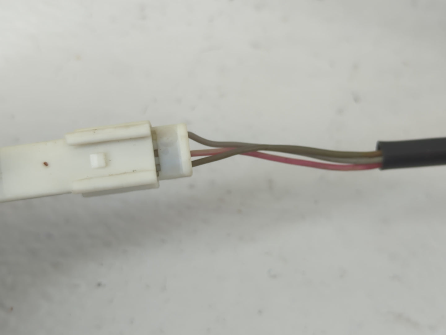 2012-2014 Nissan Versa Driver Side View Mirror - Left Door Mirror OEM Used - Oemusedautoparts1.com