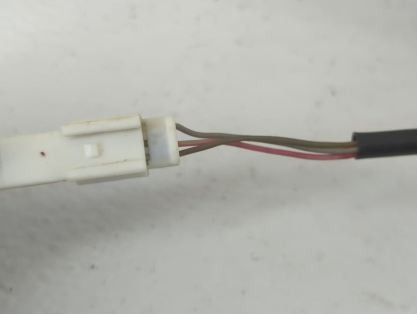 2012-2014 Nissan Versa Driver Side View Mirror - Left Door Mirror OEM Used - Oemusedautoparts1.com
