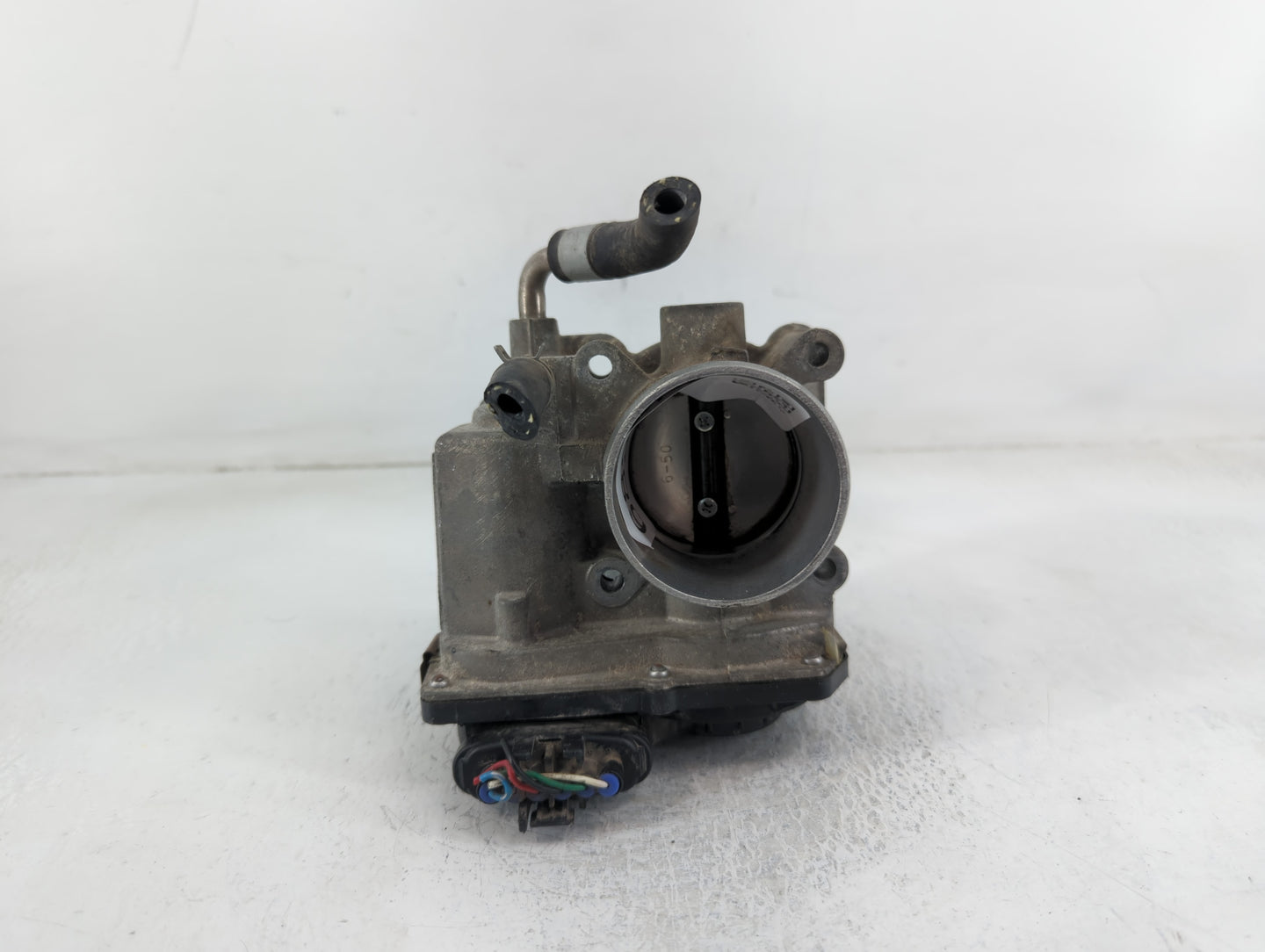 2012-2019 Nissan Versa Throttle Body P/N:3AA50-02 Fits Fits 2012 2013 2014 2015 2016 2017 2018 2019 OEM Used Auto Parts - Oe