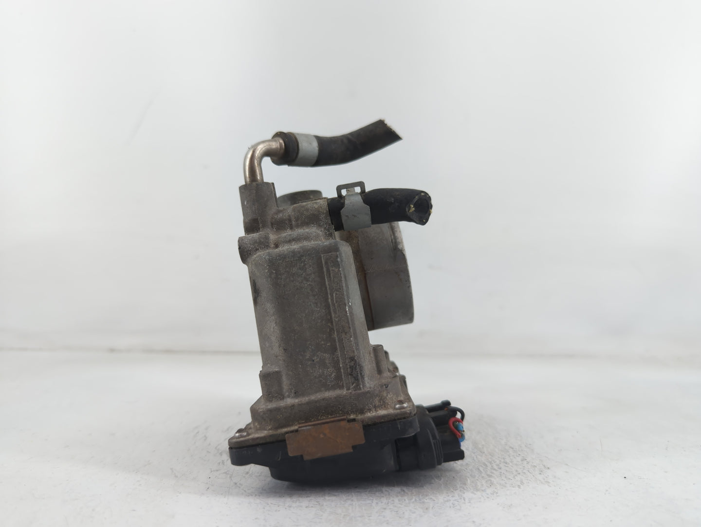 2012-2019 Nissan Versa Throttle Body P/N:3AA50-02 Fits Fits 2012 2013 2014 2015 2016 2017 2018 2019 OEM Used Auto Parts - Oe