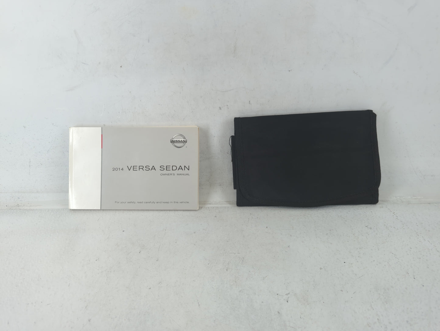2014 Nissan Versa Owners Manual Book Guide P/N:OM4E 0N17U0 OEM Used Auto Parts - Oemusedautoparts1.com