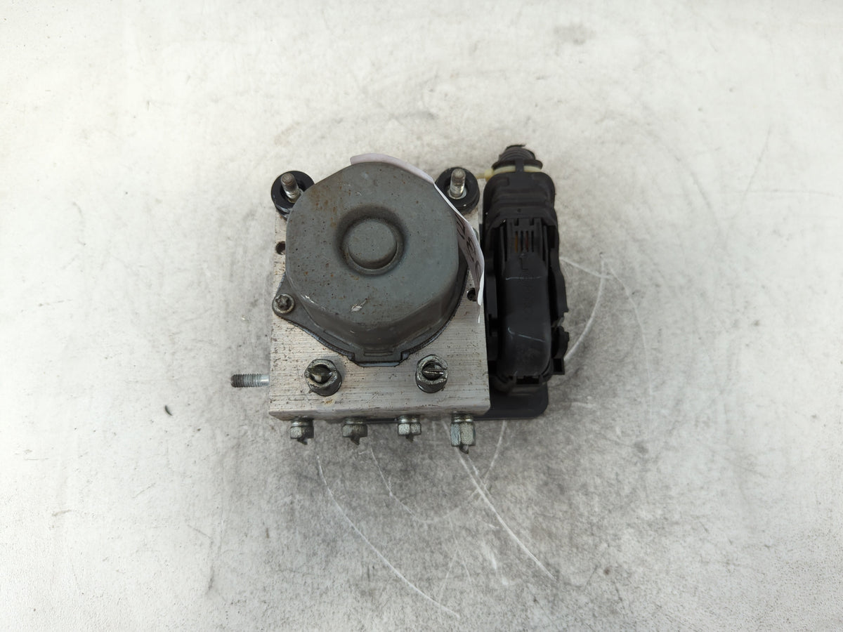 2014 Nissan Versa Anti-Lock Brake ABS Pump Module Actuator OEM P/N:47660 9KF0A Fits OEM Used Auto Parts - Oemusedautoparts1.