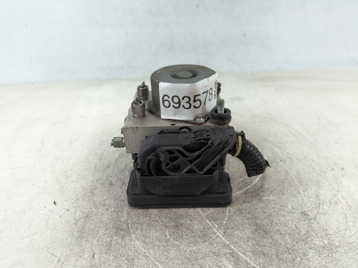 2014 Nissan Versa Anti-Lock Brake ABS Pump Module Actuator OEM P/N:47660 9KF0A Fits OEM Used Auto Parts - Oemusedautoparts1.
