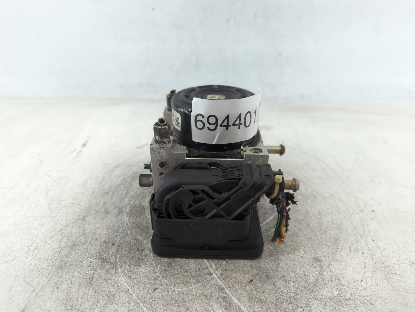 2014-2019 Nissan Versa ABS Pump Control Module Replacement P/N:47660 3WC0B Fits Fits 2014 2015 2016 2017 2018 2019 OEM Used 