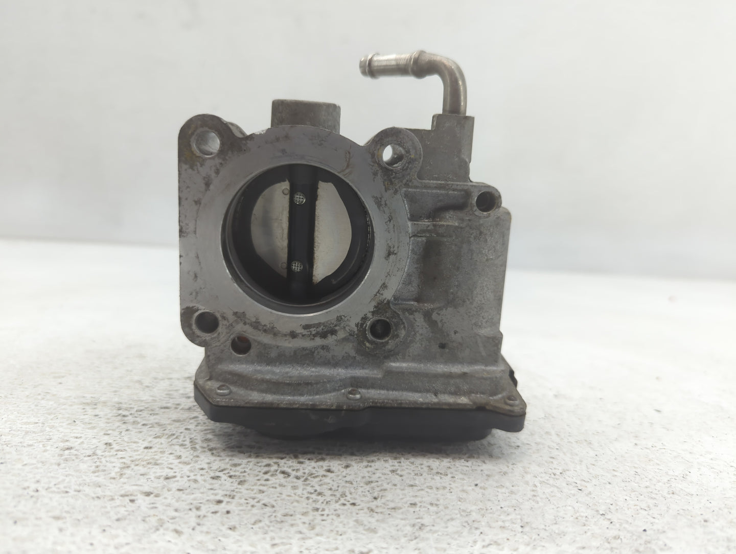 2012-2019 Nissan Versa Throttle Body P/N:3AA50-02 E Fits Fits 2012 2013 2014 2015 2016 2017 2018 2019 OEM Used Auto Parts - 