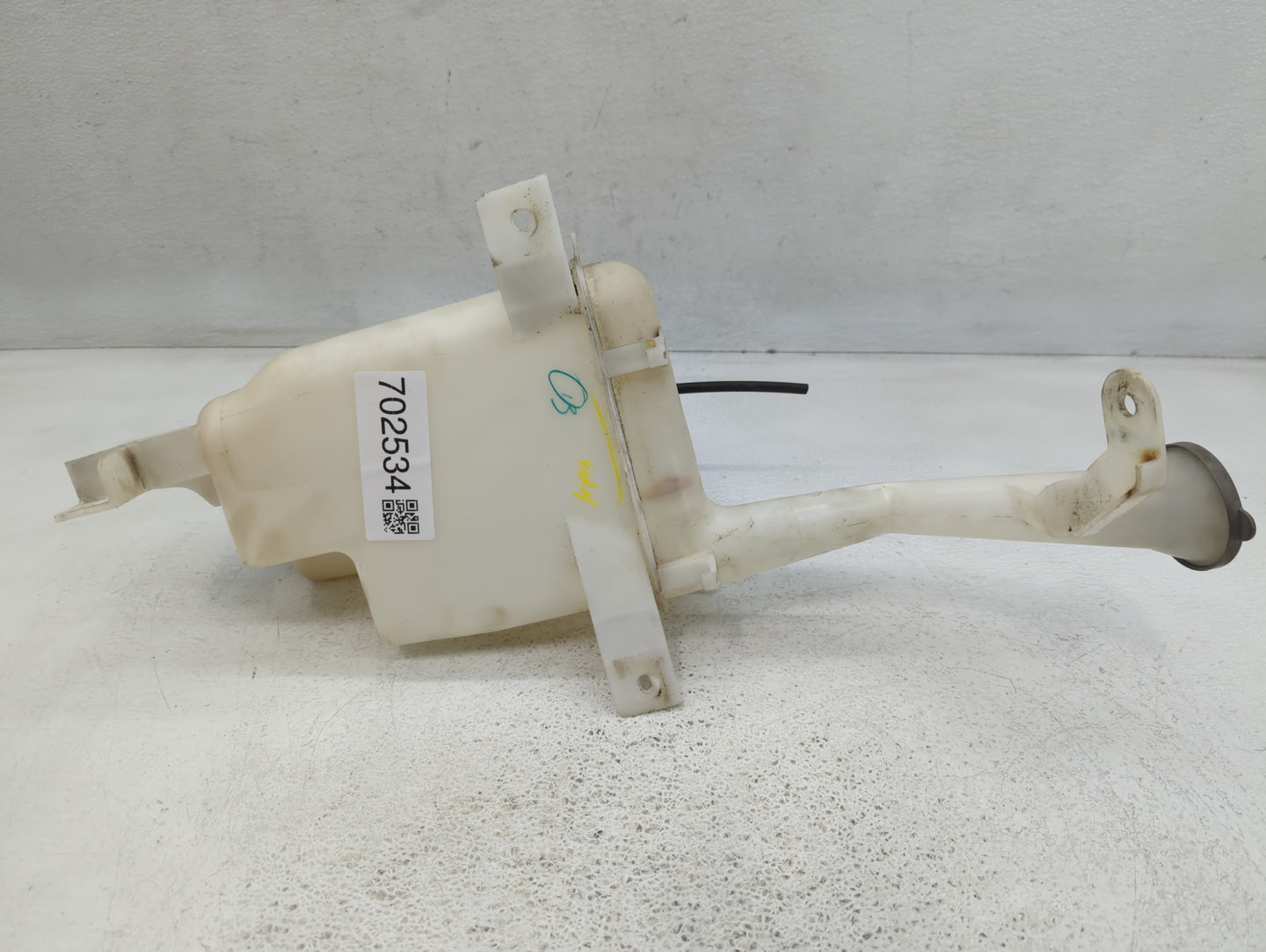 2012-2019 Nissan Versa Windshield Washer Fluid Reservoir Bottle Oem - Oemusedautoparts1.com