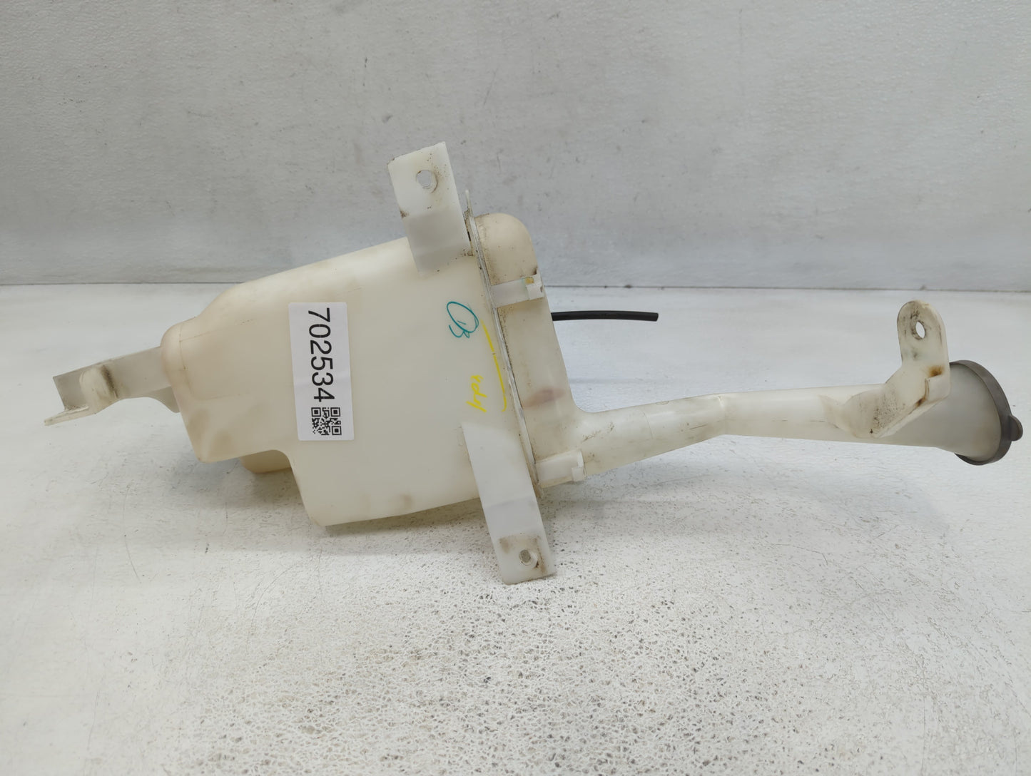 2012-2019 Nissan Versa Windshield Washer Fluid Reservoir Bottle Oem - Oemusedautoparts1.com