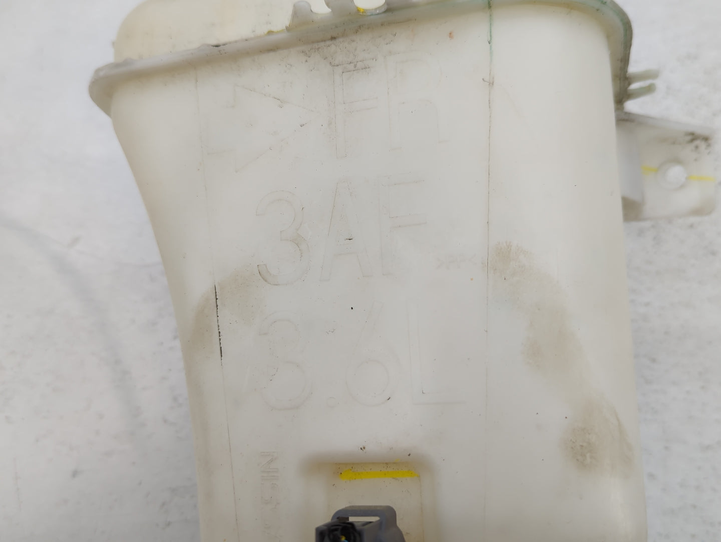 2012-2019 Nissan Versa Windshield Washer Fluid Reservoir Bottle Oem - Oemusedautoparts1.com
