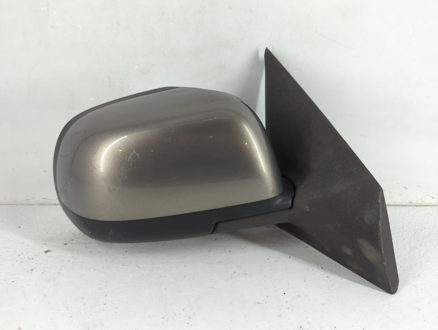 2012-2014 Nissan Versa Passenger Side View Mirror - Right Door Mirror OEM Used - Oemusedautoparts1.com