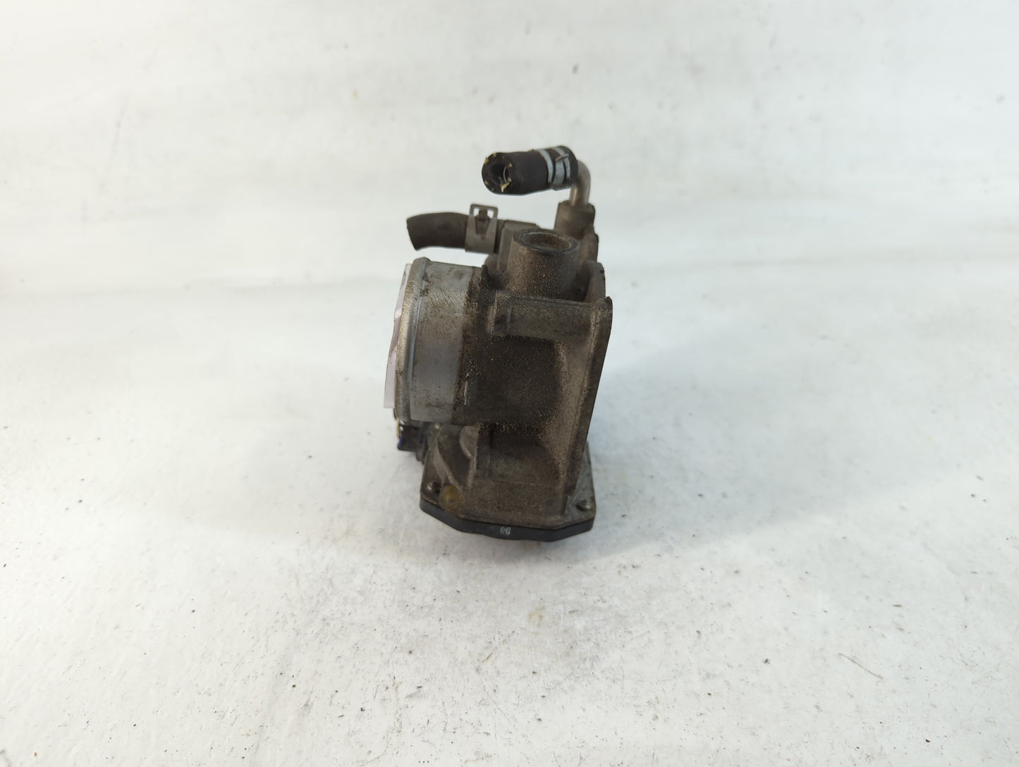 2012-2019 Nissan Versa Throttle Body P/N:3AA50-02 E Fits Fits 2012 2013 2014 2015 2016 2017 2018 2019 OEM Used Auto Parts - 