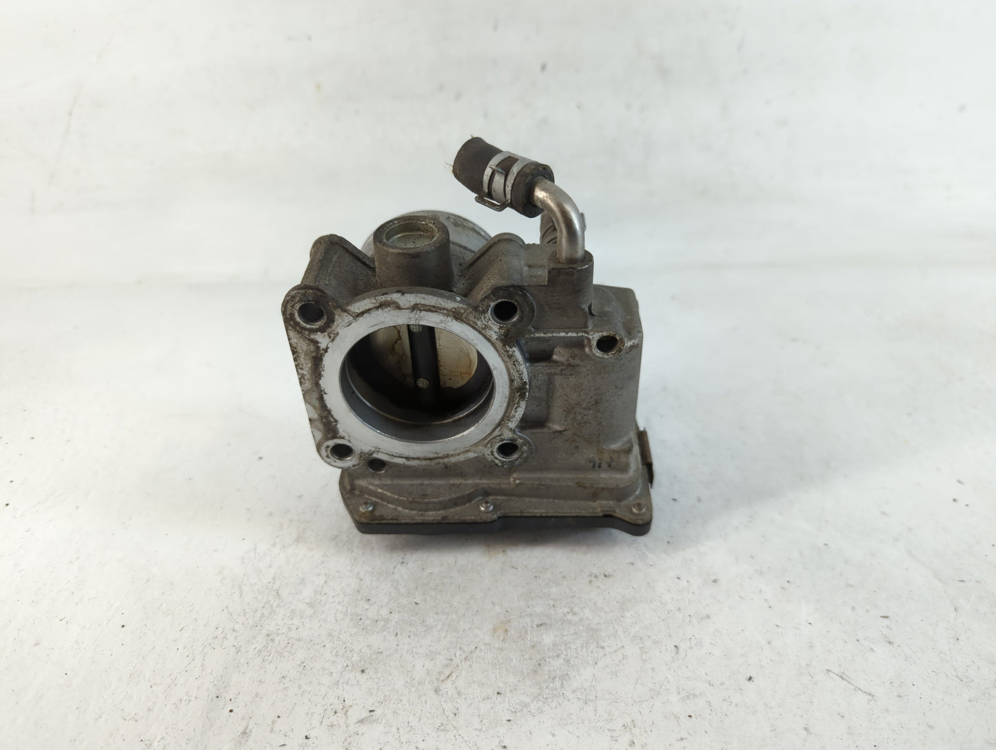 2012-2019 Nissan Versa Throttle Body P/N:3AA50-02 E Fits Fits 2012 2013 2014 2015 2016 2017 2018 2019 OEM Used Auto Parts - 