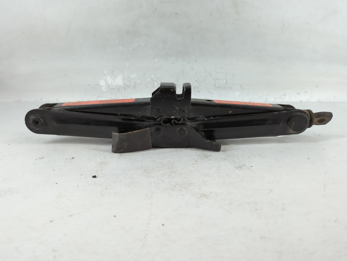 2014 Nissan Versa Spare Scissor Car Jack - Oemusedautoparts1.com