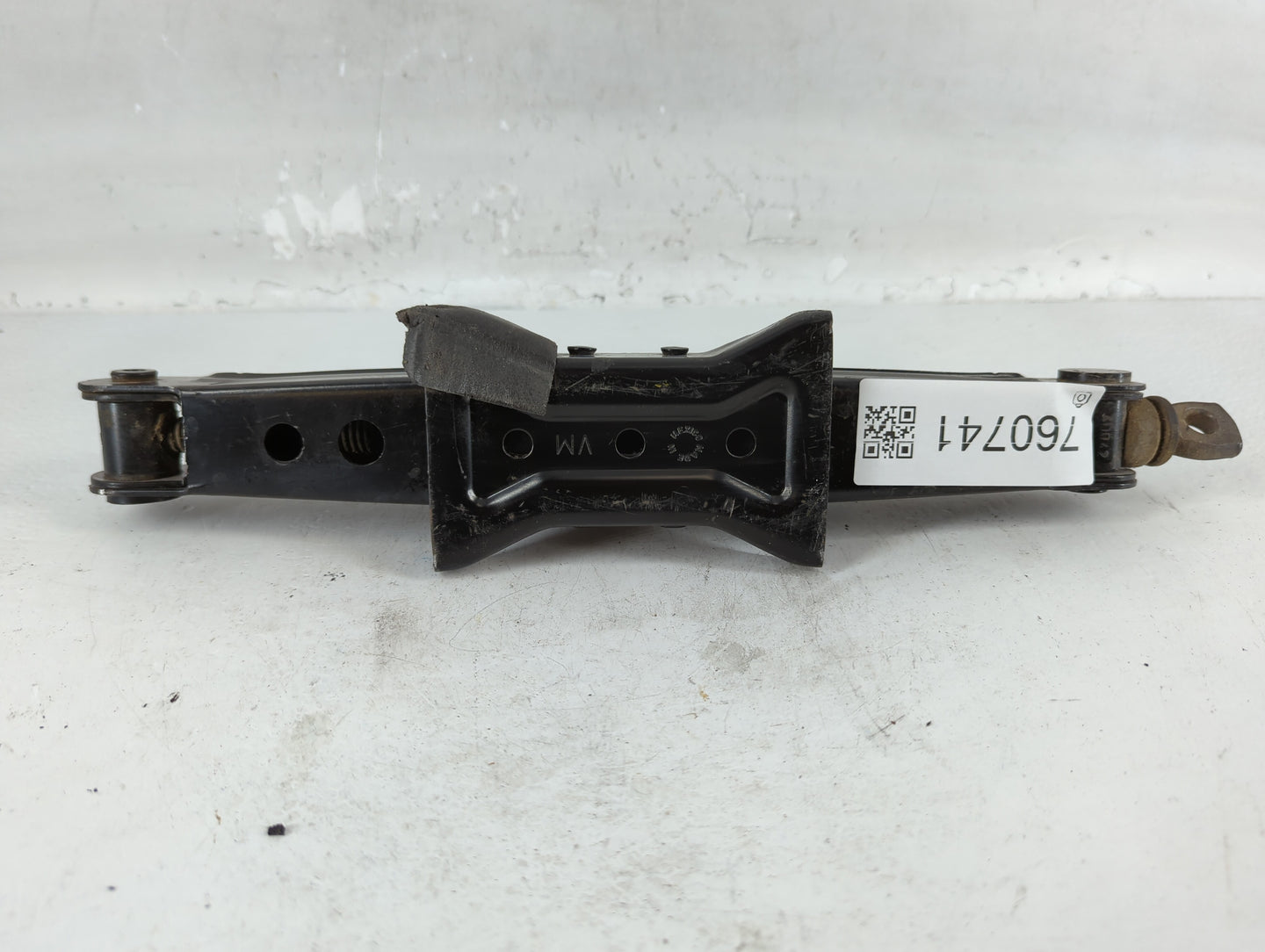 2014 Nissan Versa Spare Scissor Car Jack - Oemusedautoparts1.com