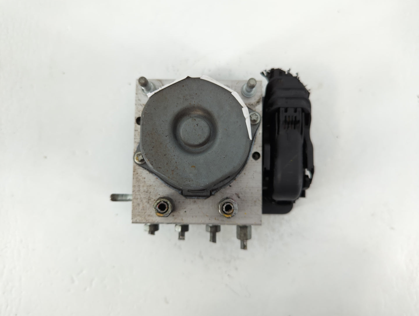 2014 Nissan Versa ABS Pump Control Module Replacement P/N:47660 9KF0A Fits OEM Used Auto Parts - Oemusedautoparts1.com