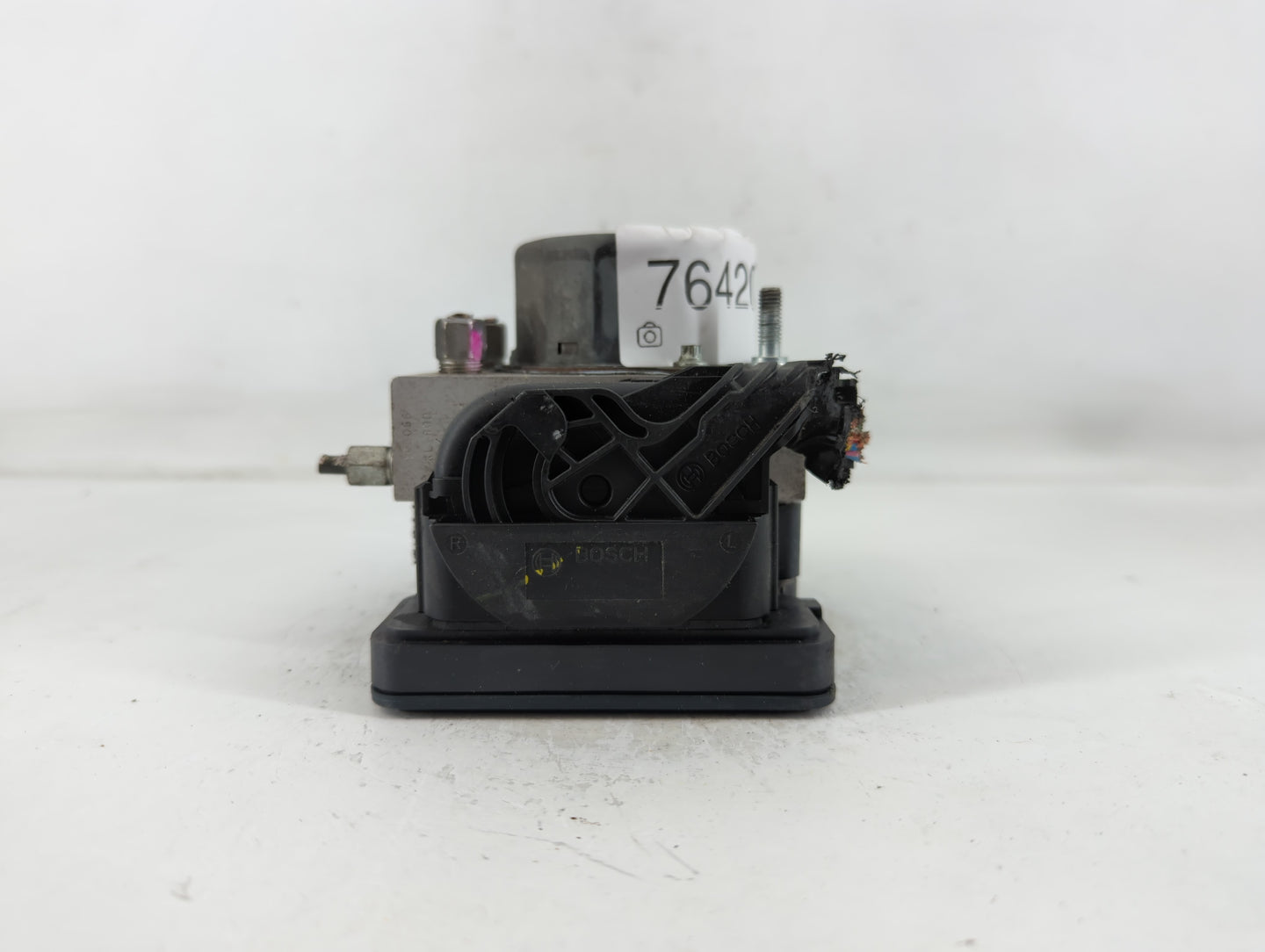 2014 Nissan Versa ABS Pump Control Module Replacement P/N:47660 9KF0A Fits OEM Used Auto Parts - Oemusedautoparts1.com