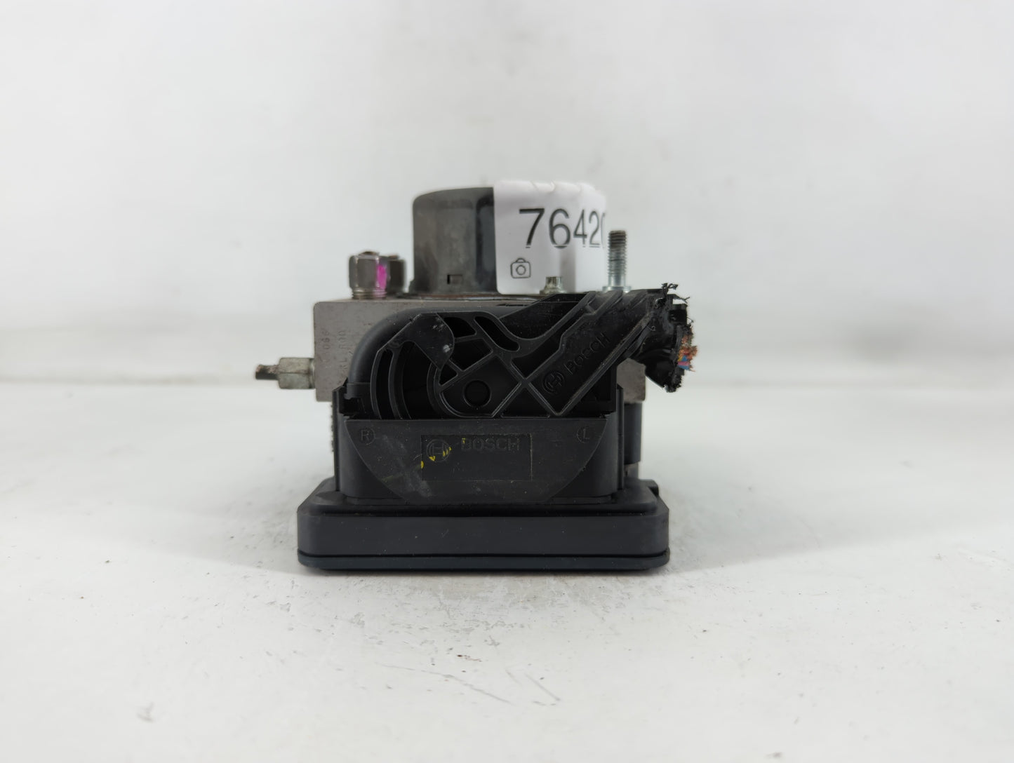 2014 Nissan Versa ABS Pump Control Module Replacement P/N:47660 9KF0A Fits OEM Used Auto Parts - Oemusedautoparts1.com