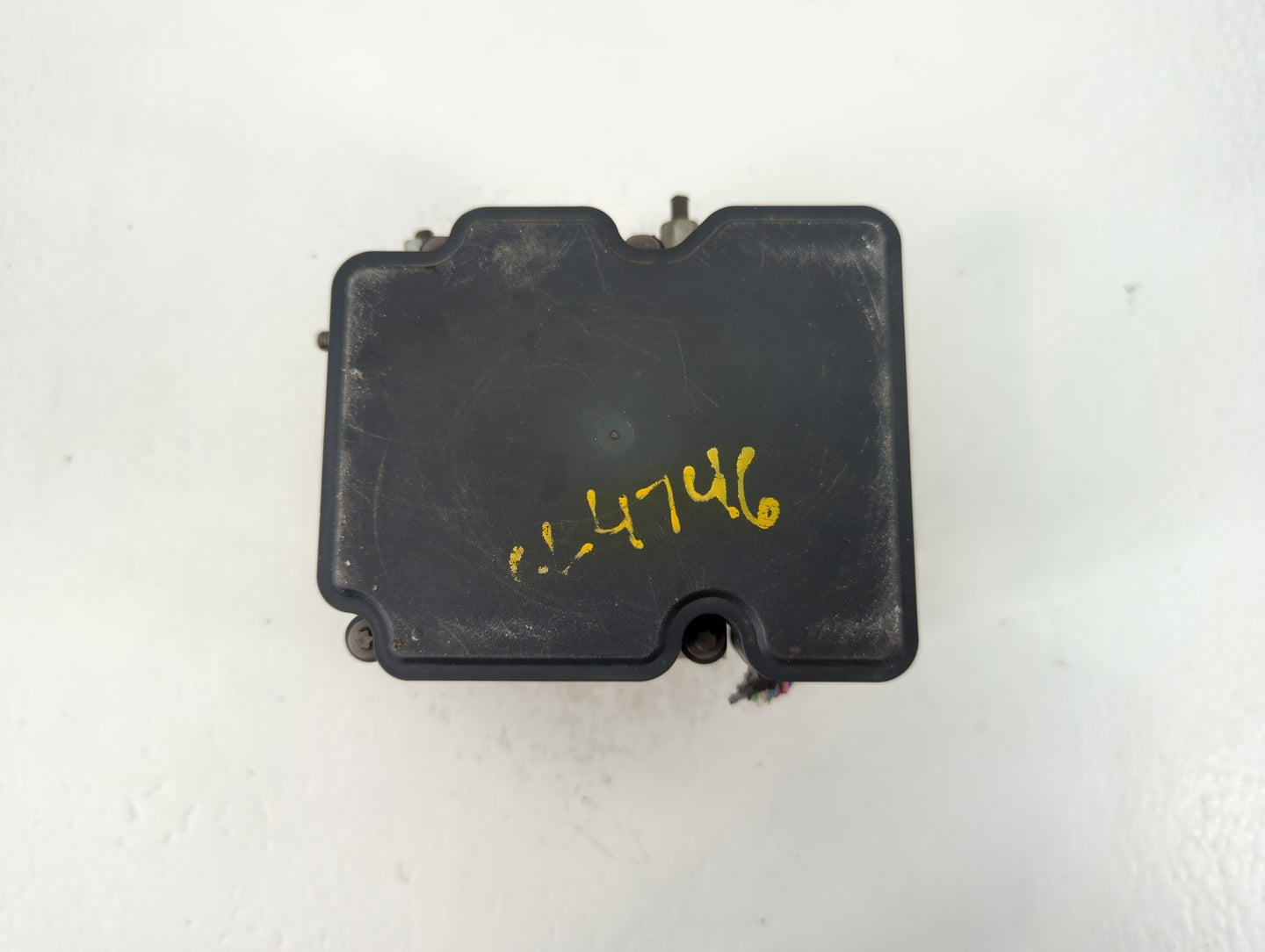 2014 Nissan Versa ABS Pump Control Module Replacement P/N:47660 9KF0A Fits OEM Used Auto Parts - Oemusedautoparts1.com