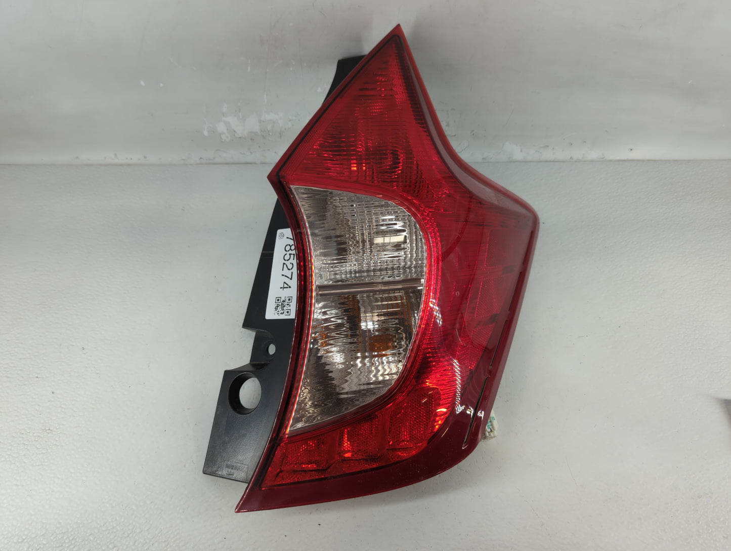 2014-2019 Nissan Versa Tail Light Assembly Passenger Right OEM P/N:401600 265503WC0A Fits Fits 2014 2015 2016 2017 2018 2019