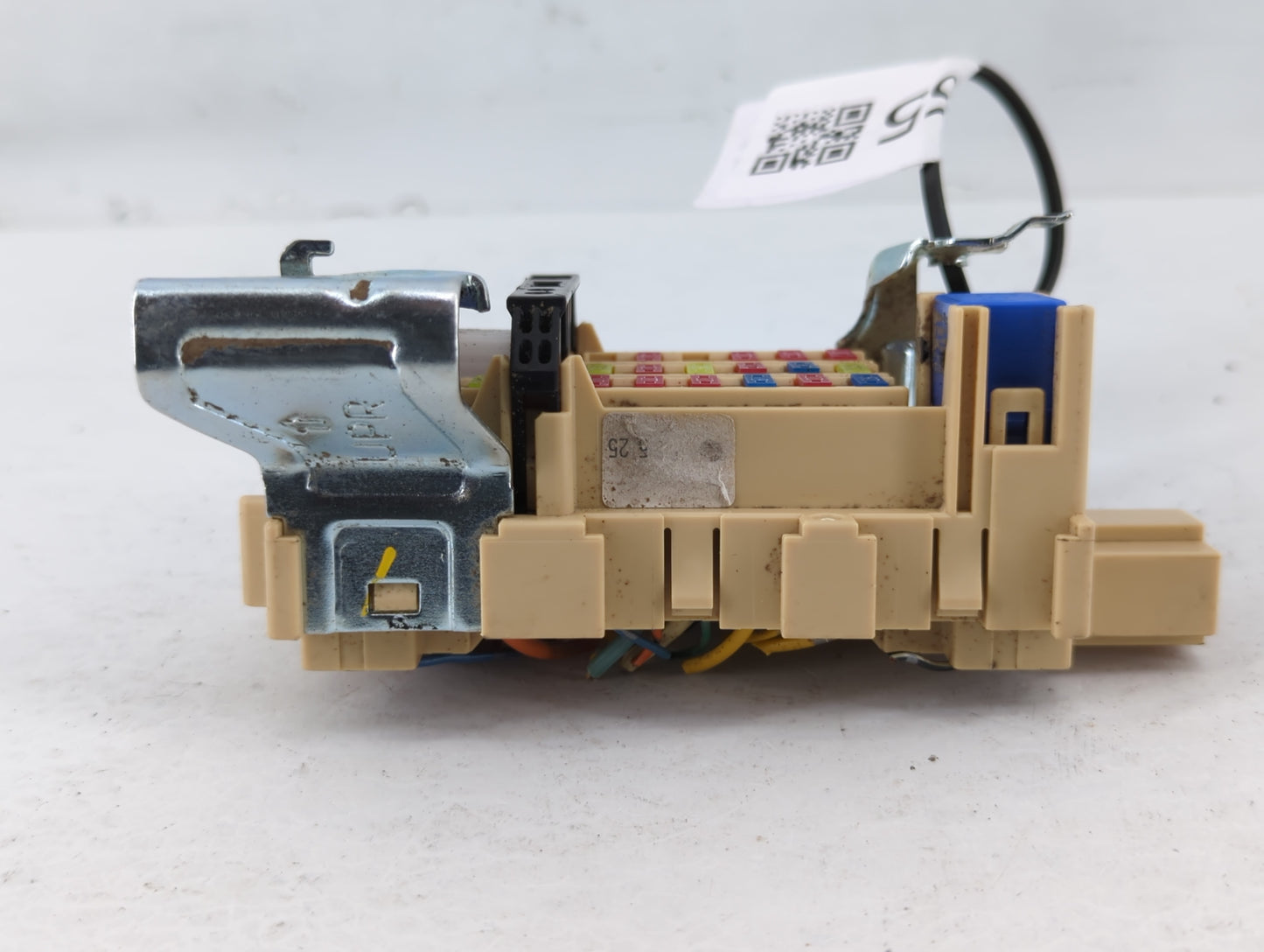 2014 Nissan Versa Note Fusebox Fuse Box Panel Relay Module Fits OEM Used Auto Parts - Oemusedautoparts1.com