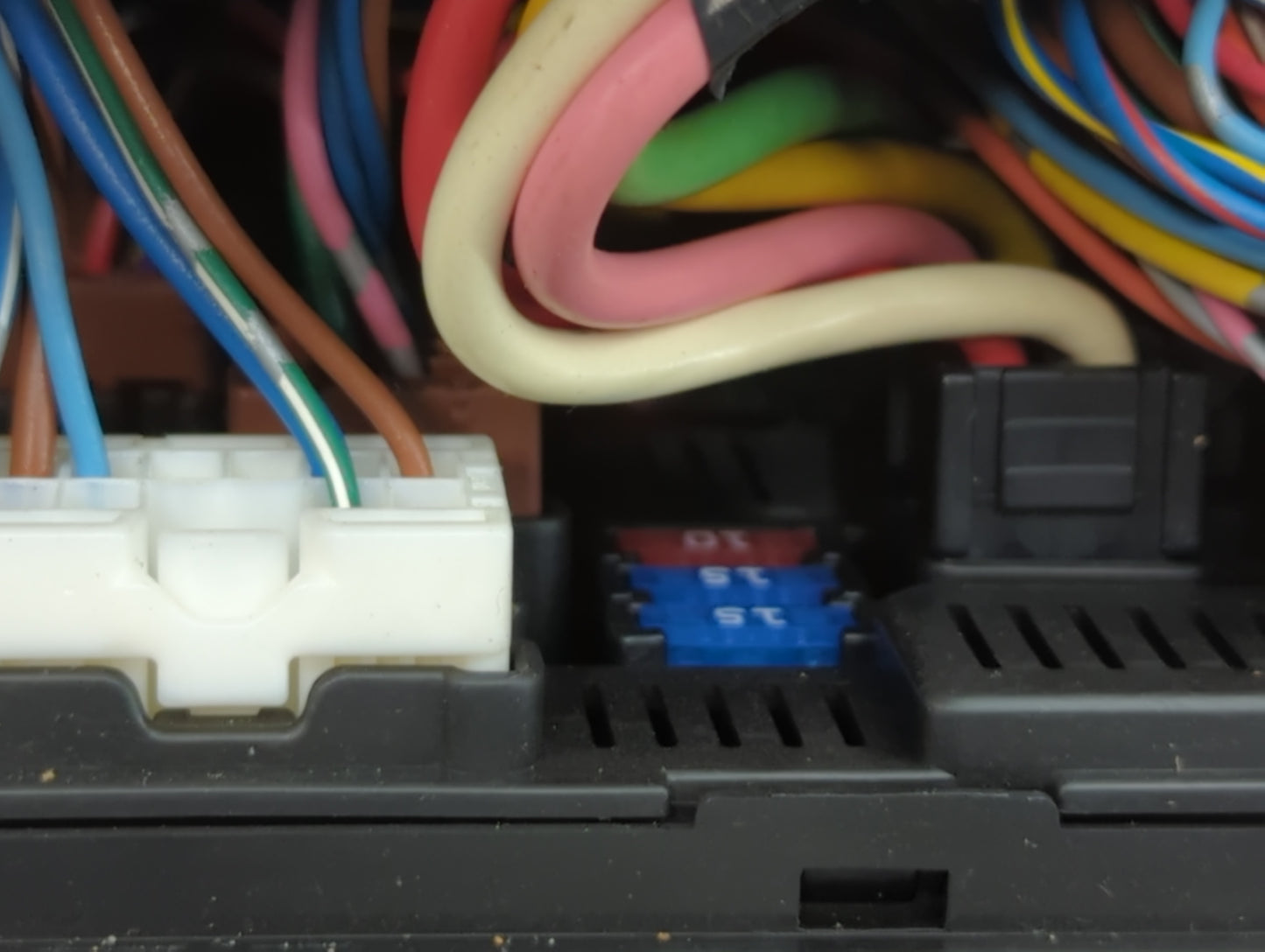 2014-2019 Nissan Versa Note Fusebox Fuse Box Panel Relay Module P/N:284B8 1HA0C Fits Fits 2013 2014 2015 2016 2017 2018 2019