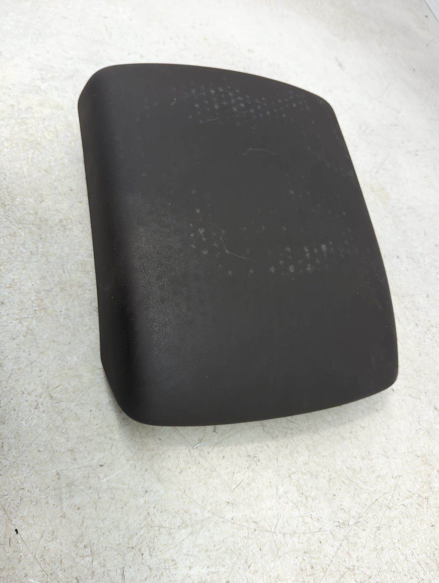 2014 Nissan Xterra Center Console Armrest Cover Lid Fits OEM Used Auto Parts - Oemusedautoparts1.com
