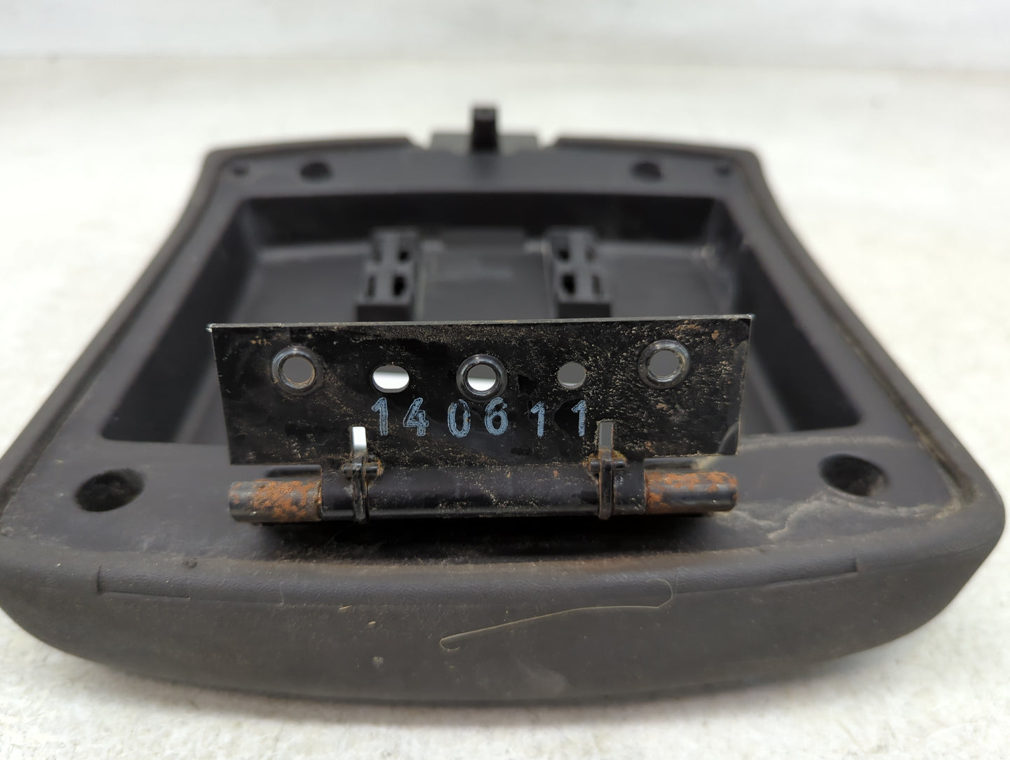 2014 Nissan Xterra Center Console Armrest Cover Lid Fits OEM Used Auto Parts - Oemusedautoparts1.com