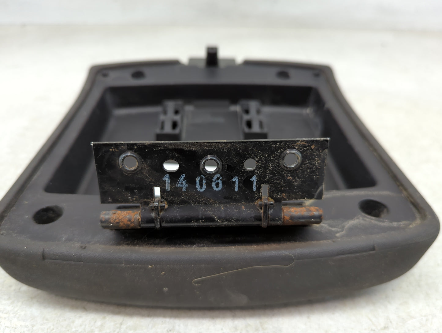2014 Nissan Xterra Center Console Armrest Cover Lid Fits OEM Used Auto Parts - Oemusedautoparts1.com
