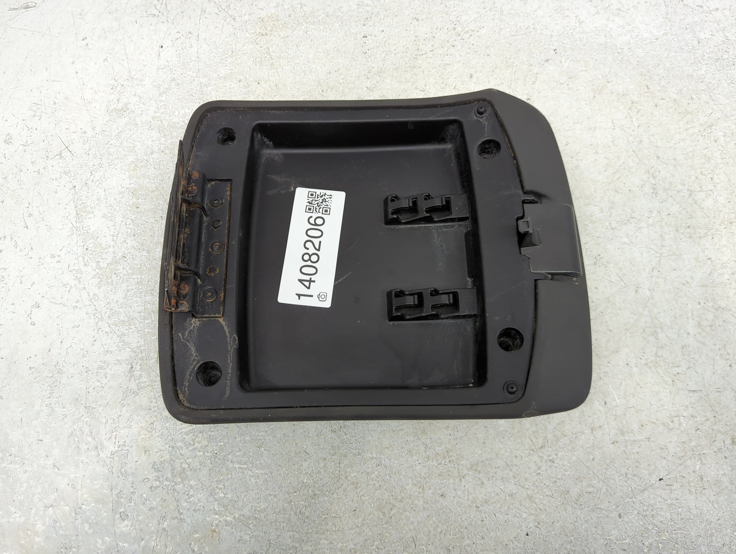 2014 Nissan Xterra Center Console Armrest Cover Lid Fits OEM Used Auto Parts - Oemusedautoparts1.com