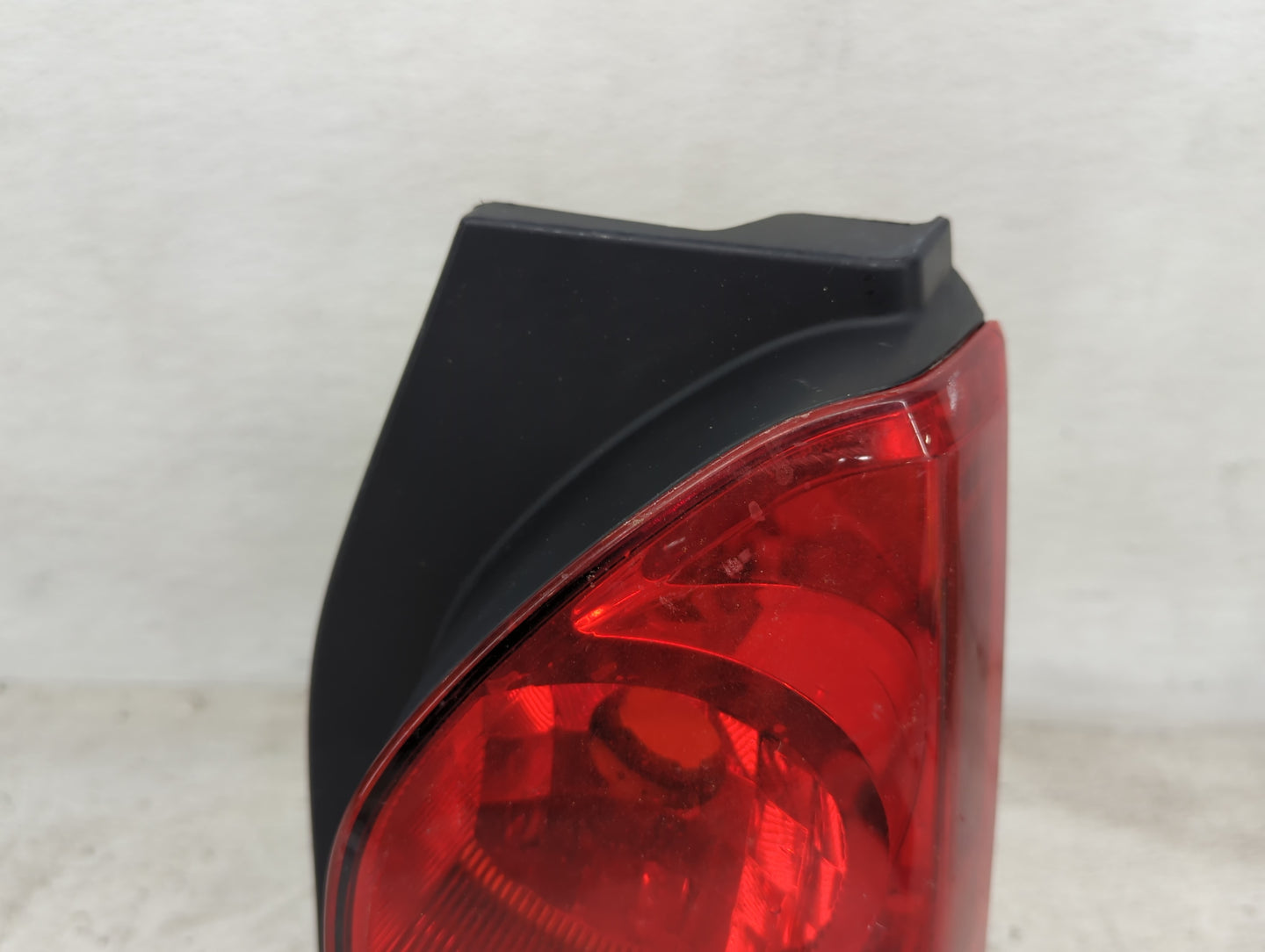 2005-2015 Nissan Xterra Tail Light Assembly Driver Left OEM Fits Fits 2005 2006 2007 2008 2009 2010 2011 2012 2013 2014 2015