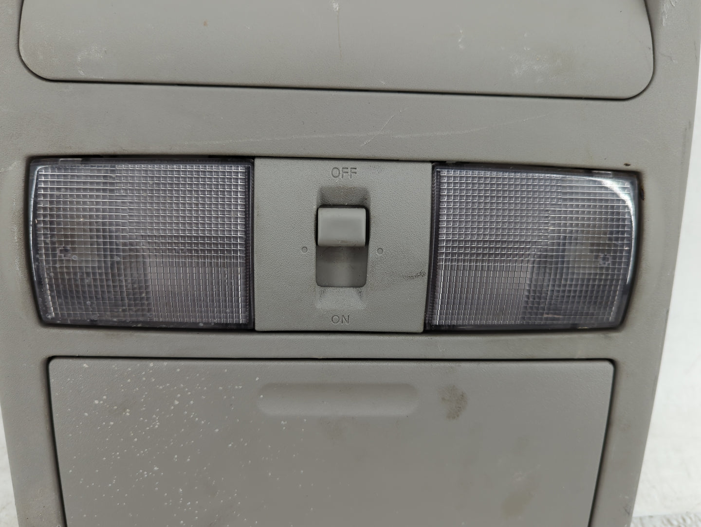 2014-2015 Nissan Xterra Overhead Roof Console - Oemusedautoparts1.com