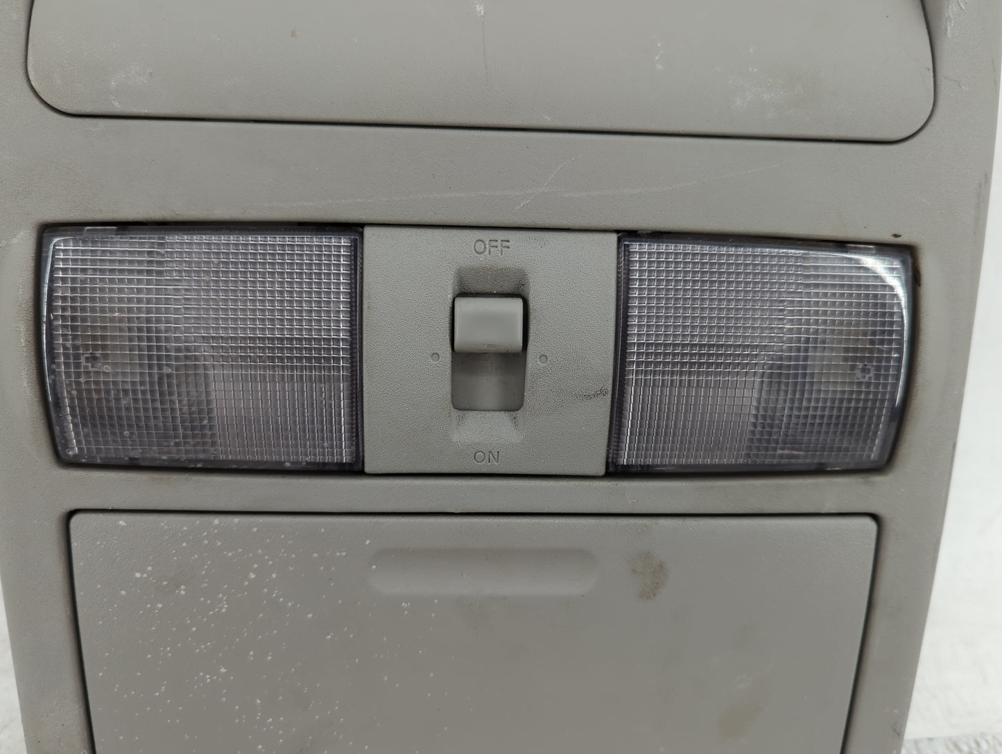 2014-2015 Nissan Xterra Overhead Roof Console - Oemusedautoparts1.com