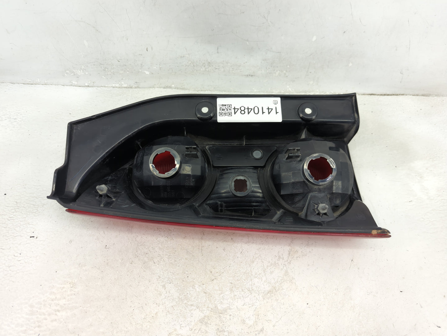 2005-2015 Nissan Xterra Tail Light Assembly Passenger Right OEM Fits Fits 2005 2006 2007 2008 2009 2010 2011 2012 2013 2014 