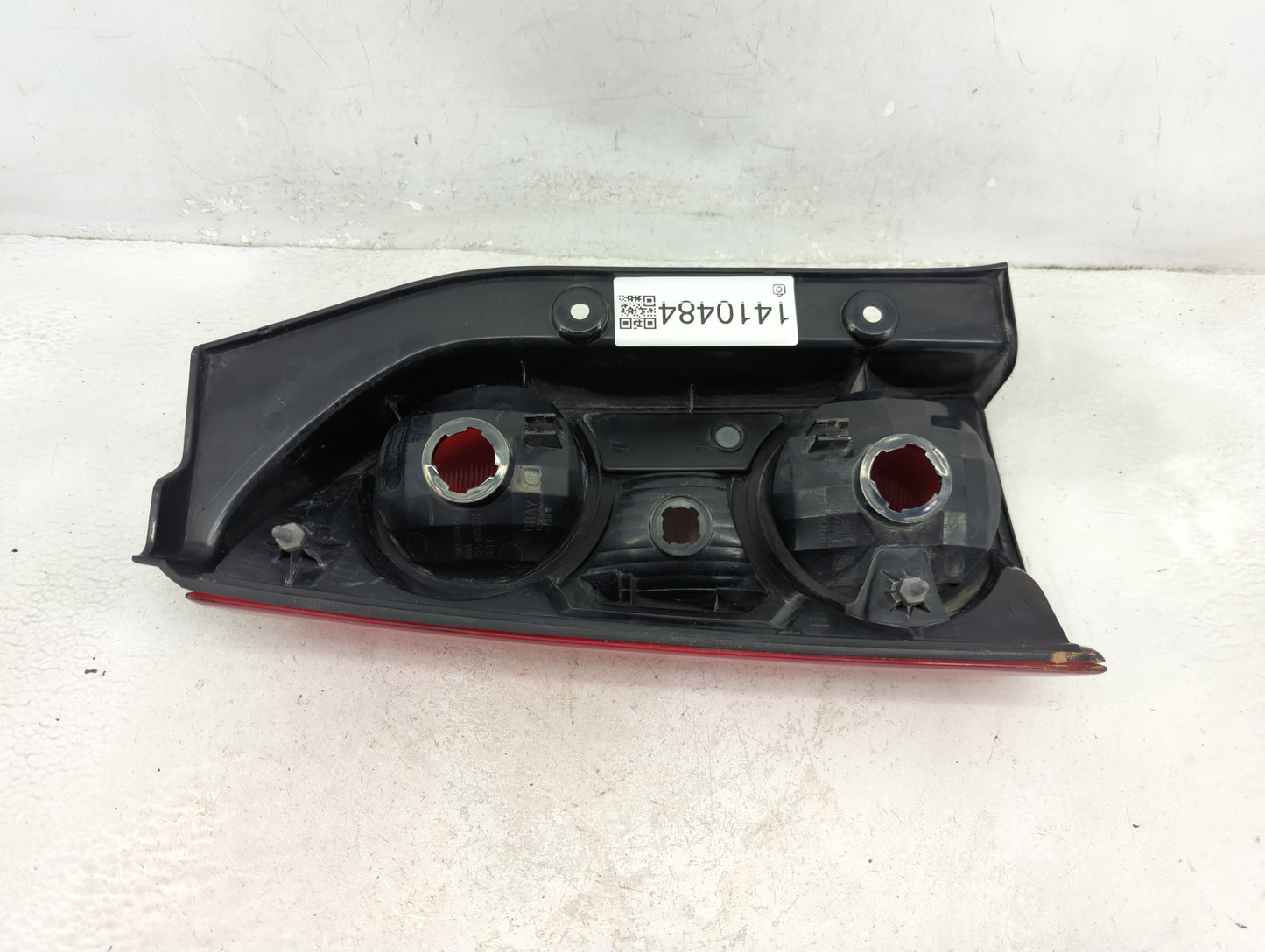 2005-2015 Nissan Xterra Tail Light Assembly Passenger Right OEM Fits Fits 2005 2006 2007 2008 2009 2010 2011 2012 2013 2014 