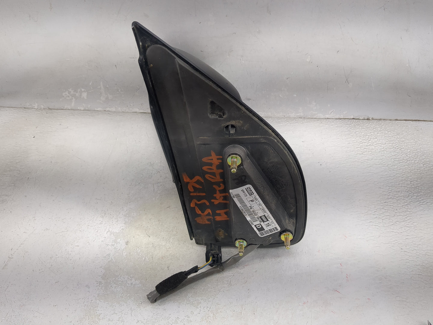 2005-2015 Nissan Xterra Driver Side View Mirror - Left Door Mirror OEM Used - Oemusedautoparts1.com