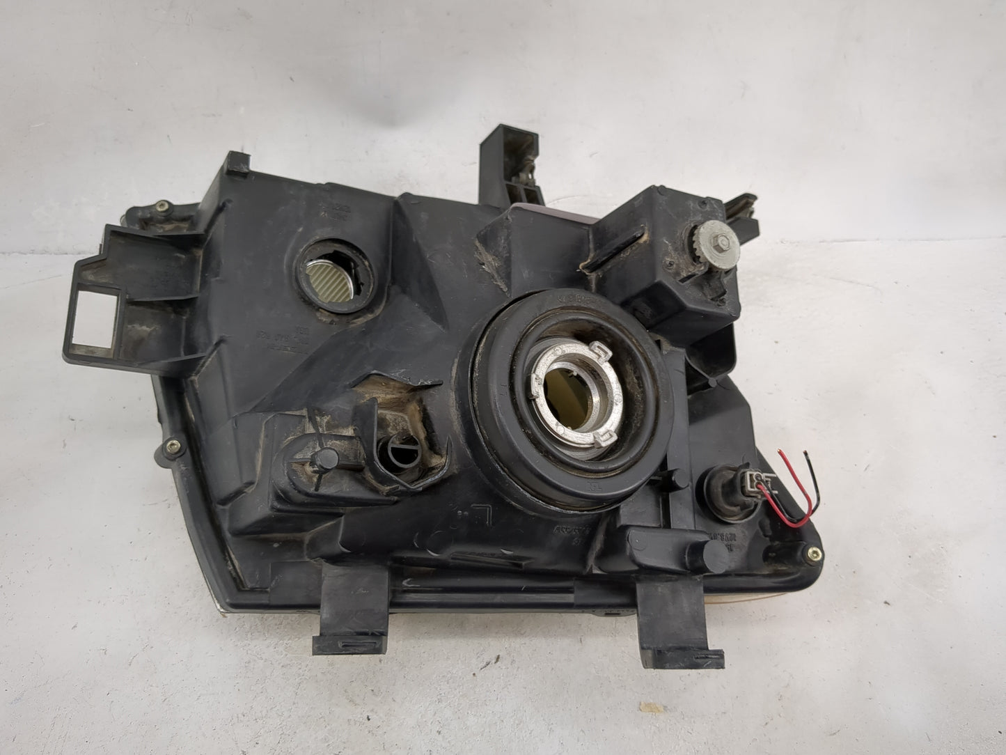 2005-2015 Nissan Xterra Driver Left Oem Head Light Headlight Lamp 1481357 - Oemusedautoparts1.com