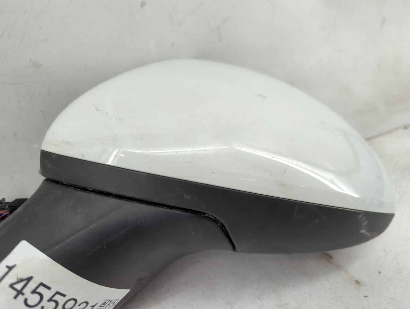 2011-2014 Porsche Cayenne Driver Side View Mirror - Left Door Mirror OEM Used - Oemusedautoparts1.com