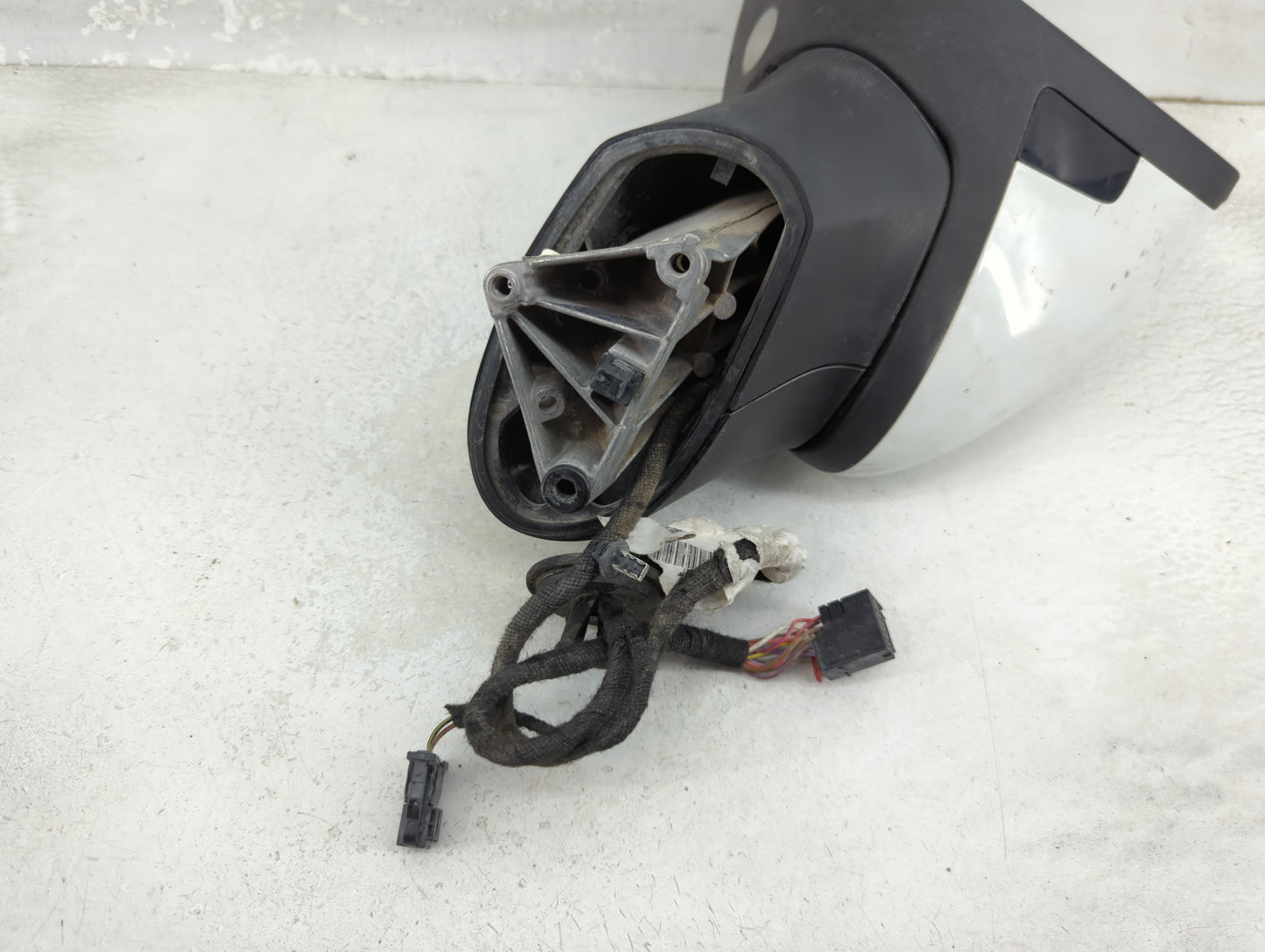 2011-2014 Porsche Cayenne Driver Side View Mirror - Left Door Mirror OEM Used - Oemusedautoparts1.com