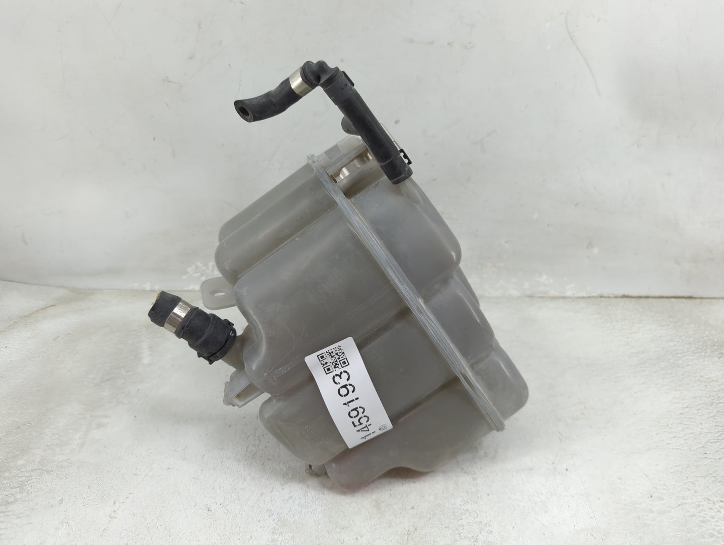 2014 Porsche Cayenne Radiator Coolant Overflow Expansion Tank Bottle - Oemusedautoparts1.com