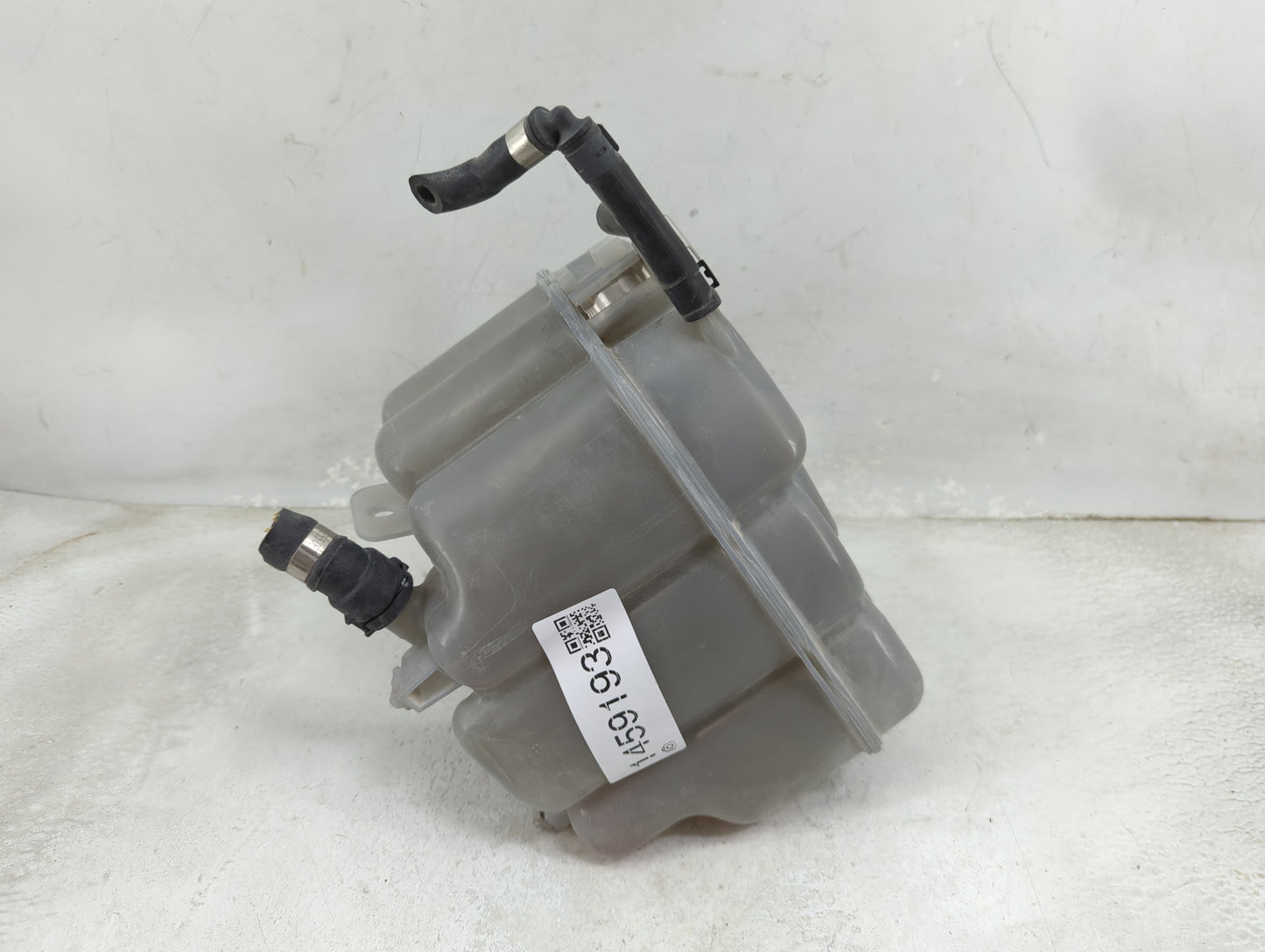 2014 Porsche Cayenne Radiator Coolant Overflow Expansion Tank Bottle - Oemusedautoparts1.com