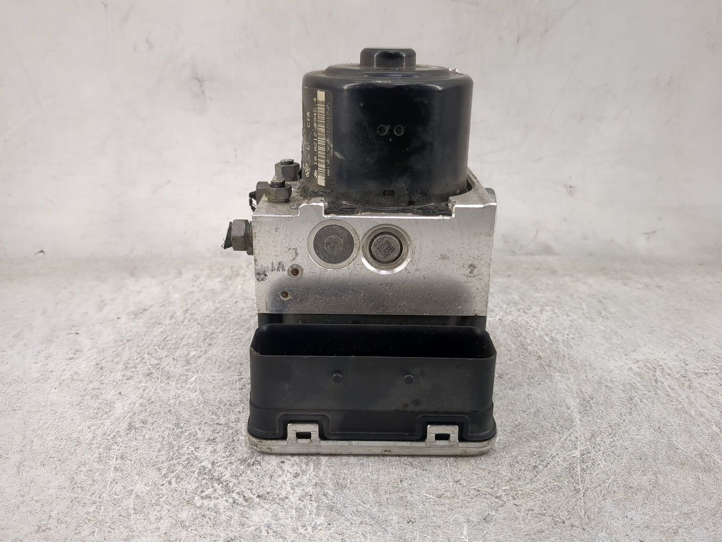 2013-2014 Porsche Cayenne ABS Pump Control Module Replacement P/N:7P0614517P 10.0212-0946.4 Fits Fits 2013 2014 OEM Used Aut